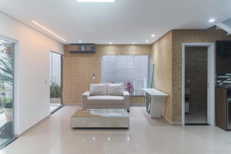 Casa para alugar com 400m², 5 quartos e 4 vagas Casa para alugar com 400m², 5 quartos e 4 vagasSala