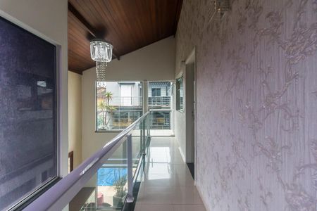 Casa para alugar com 400m², 5 quartos e 4 vagas Casa para alugar com 400m², 5 quartos e 4 vagasHall