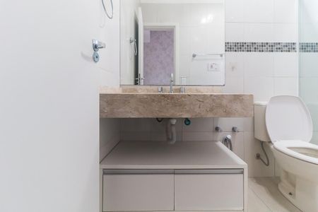 Casa para alugar com 400m², 5 quartos e 4 vagas Casa para alugar com 400m², 5 quartos e 4 vagasBanheiro