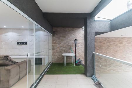 Casa para alugar com 400m², 5 quartos e 4 vagas Casa para alugar com 400m², 5 quartos e 4 vagasVaranda da Sala