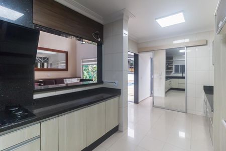 Casa para alugar com 400m², 5 quartos e 4 vagas Casa para alugar com 400m², 5 quartos e 4 vagasCozinha