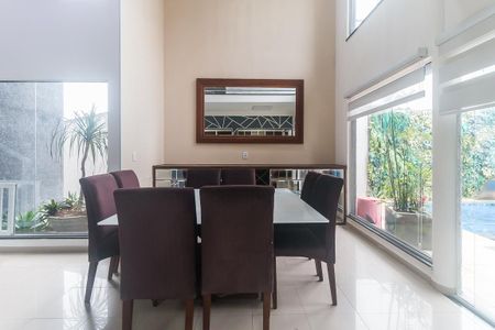 Casa para alugar com 400m², 5 quartos e 4 vagas Casa para alugar com 400m², 5 quartos e 4 vagasSala de Jantar