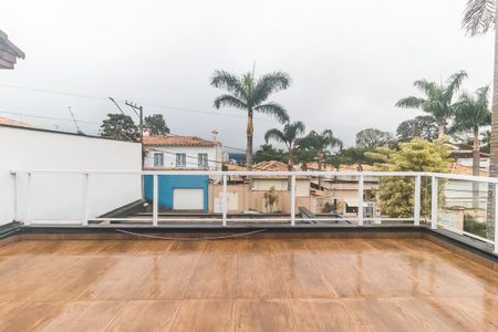 Casa para alugar com 400m², 5 quartos e 4 vagas Casa para alugar com 400m², 5 quartos e 4 vagasVaranda