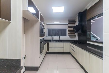 Casa para alugar com 400m², 5 quartos e 4 vagas Casa para alugar com 400m², 5 quartos e 4 vagasCozinha