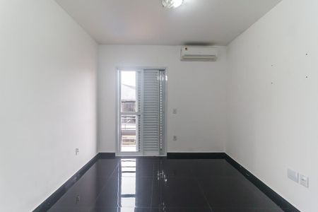 Casa para alugar com 400m², 5 quartos e 4 vagas Casa para alugar com 400m², 5 quartos e 4 vagasQuarto 1 Edícula