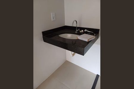 Apartamento para alugar com 64m², 3 quartos e 1 vaga Apartamento para alugar com 64m², 3 quartos e 1 vagaBanheiro