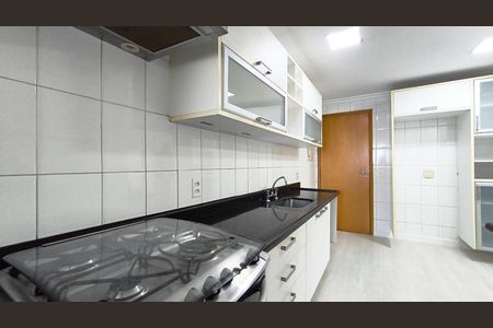 Apartamento à venda com 140m², 3 quartos e 2 vagasCozinha