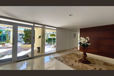 Apartamento à venda com 140m², 3 quartos e 2 vagasHall