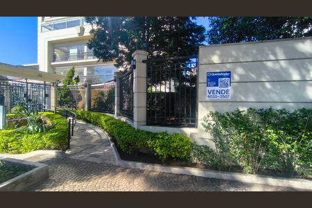 Apartamento à venda com 140m², 3 quartos e 2 vagasFachada + Plaquinha