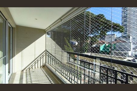 Apartamento à venda com 140m², 3 quartos e 2 vagasVaranda