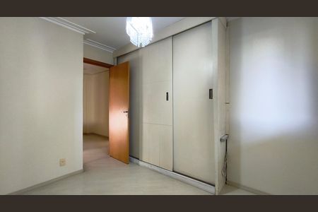 Apartamento à venda com 140m², 3 quartos e 2 vagasSuíte 1