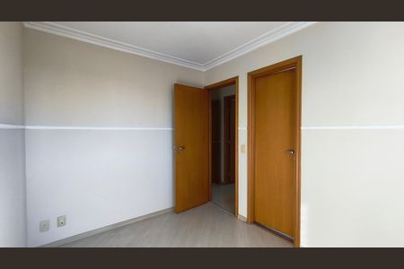 Apartamento à venda com 140m², 3 quartos e 2 vagasSuíte 2