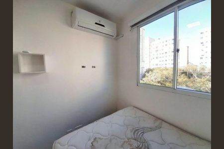 Quarto 2 de apartamento à venda com 2 quartos, 47m² em Santa Fe, Porto Alegre