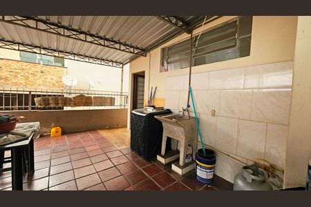Casa à venda com 675m², 5 quartos e 5 vagas