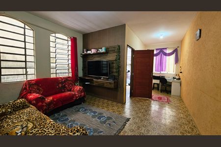 Casa à venda com 675m², 5 quartos e 5 vagas