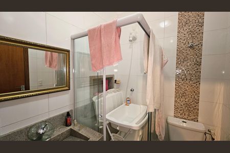 Casa à venda com 116m², 3 quartos e 2 vagas