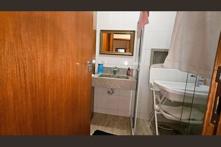Casa à venda com 116m², 3 quartos e 2 vagas