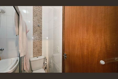 Casa à venda com 116m², 3 quartos e 2 vagas