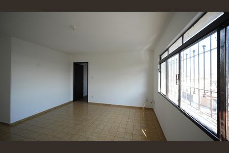 Sala de casa para alugar com 3 quartos, 100m² em Parque das Nações, Santo André