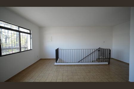 Sala de casa para alugar com 3 quartos, 100m² em Parque das Nações, Santo André