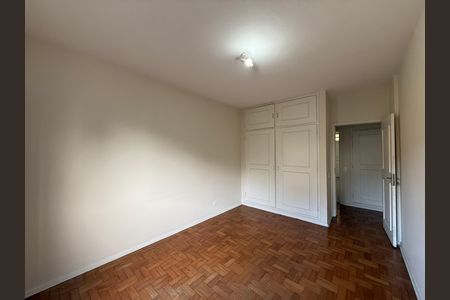 Apartamento à venda com 165m², 3 quartos e 1 vaga