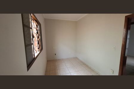 Casa para alugar com 148m², 3 quartos e 3 vagas Casa para alugar com 148m², 3 quartos e 3 vagasQuarto 2