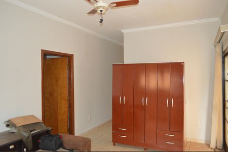 Casa para alugar com 148m², 3 quartos e 3 vagasSala