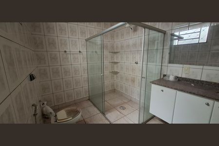 Casa para alugar com 148m², 3 quartos e 3 vagas Casa para alugar com 148m², 3 quartos e 3 vagasBanheiro