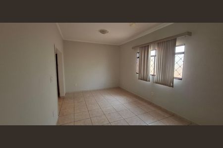 Casa para alugar com 148m², 3 quartos e 3 vagas Casa para alugar com 148m², 3 quartos e 3 vagasCopa