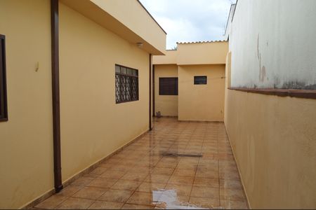 Casa para alugar com 148m², 3 quartos e 3 vagasQuintal