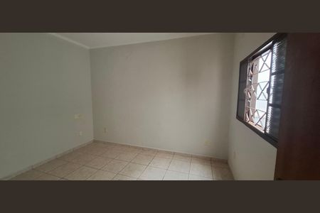 Casa para alugar com 148m², 3 quartos e 3 vagas Casa para alugar com 148m², 3 quartos e 3 vagasQuarto 2