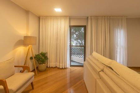 Apartamento à venda com 77m², 2 quartos e 1 vaga Apartamento à venda com 77m², 2 quartos e 1 vagaSala