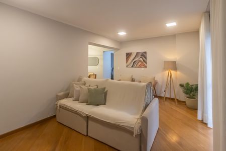 Apartamento à venda com 77m², 2 quartos e 1 vaga Apartamento à venda com 77m², 2 quartos e 1 vagaSala