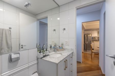 Apartamento à venda com 77m², 2 quartos e 1 vaga Apartamento à venda com 77m², 2 quartos e 1 vagaBanheiro Corredor