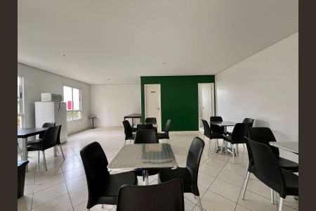 Apartamento para alugar com 56m², 2 quartos e 1 vaga Apartamento para alugar com 56m², 2 quartos e 1 vagaÁrea comum - Salão de Festas