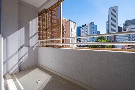 Studio à venda com 27m², 1 quarto e sem vaga Studio à venda com 27m², 1 quarto e sem vagaStudio - Varanda