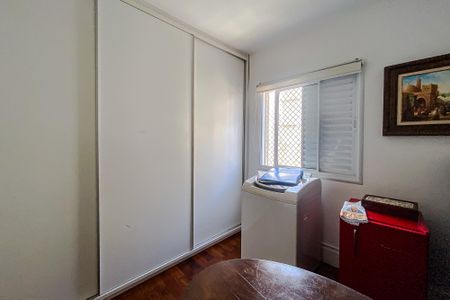 Apartamento à venda com 180m², 3 quartos e 4 vagas Apartamento à venda com 180m², 3 quartos e 4 vagasQuarto 3 - Suíte