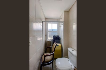 Apartamento à venda com 180m², 3 quartos e 4 vagas Apartamento à venda com 180m², 3 quartos e 4 vagasBanheiro da Suíte 3