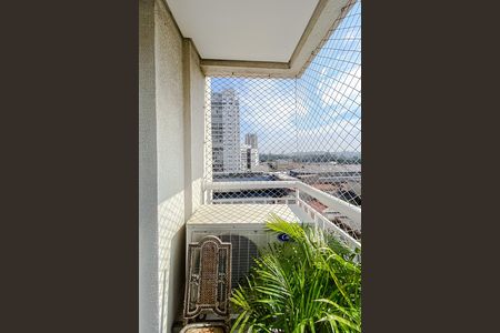 Apartamento à venda com 180m², 3 quartos e 4 vagas Apartamento à venda com 180m², 3 quartos e 4 vagasQuarto 2 - Suíte