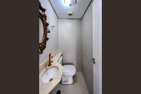 Apartamento à venda com 180m², 3 quartos e 4 vagas Apartamento à venda com 180m², 3 quartos e 4 vagasLavabo