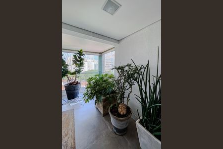 Apartamento à venda com 180m², 3 quartos e 4 vagas Apartamento à venda com 180m², 3 quartos e 4 vagasVaranda da Sala