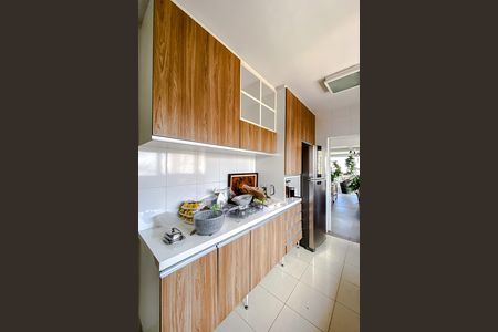 Apartamento à venda com 180m², 3 quartos e 4 vagas Apartamento à venda com 180m², 3 quartos e 4 vagasCozinha