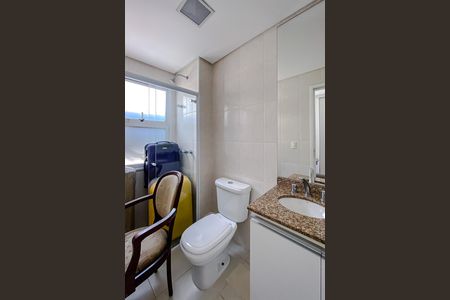 Apartamento à venda com 180m², 3 quartos e 4 vagas Apartamento à venda com 180m², 3 quartos e 4 vagasBanheiro da Suíte 3