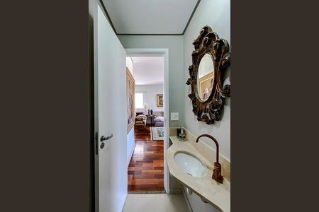 Apartamento à venda com 180m², 3 quartos e 4 vagas Apartamento à venda com 180m², 3 quartos e 4 vagasLavabo