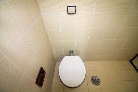 Casa para alugar com 188m², 3 quartos e 4 vagas Casa para alugar com 188m², 3 quartos e 4 vagasBanheiro da Suíte 2