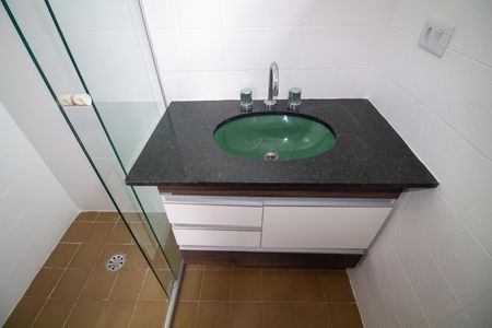 Casa para alugar com 188m², 3 quartos e 4 vagas Casa para alugar com 188m², 3 quartos e 4 vagasBanheiro da Suíte 1