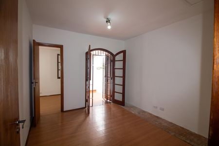 Casa para alugar com 188m², 3 quartos e 4 vagas Casa para alugar com 188m², 3 quartos e 4 vagasQuarto 3 - Suíte 2