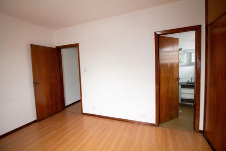 Casa para alugar com 188m², 3 quartos e 4 vagas Casa para alugar com 188m², 3 quartos e 4 vagasQuarto 2 - Suíte 1