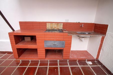 Casa para alugar com 188m², 3 quartos e 4 vagas Casa para alugar com 188m², 3 quartos e 4 vagasQuintal - Churrasqueira