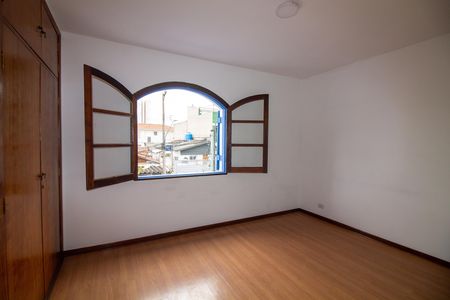 Casa para alugar com 188m², 3 quartos e 4 vagas Casa para alugar com 188m², 3 quartos e 4 vagasQuarto 2 - Suíte 1
